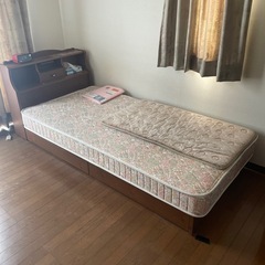 シングルベッドマットレス付きの画像