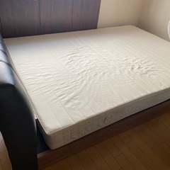 ベッド　ダブルベッド　の画像