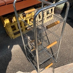 収納棚　鉄製の画像