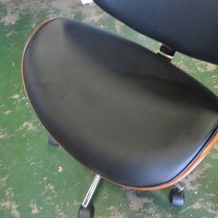 M　未使用/新品　オフィスチェア 木目 背もたれ ミッドセンチュリー デザインチェアの画像