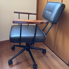 昇降式 チェアの画像