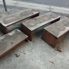 木製の台の画像