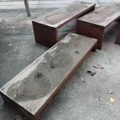 木製の台の画像