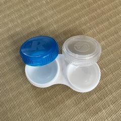 コンタクトレンズケースの画像