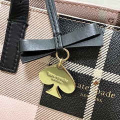 ケイトスペードバッグの画像