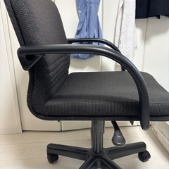 日本産　axona AICHIのオフィスチェアの画像