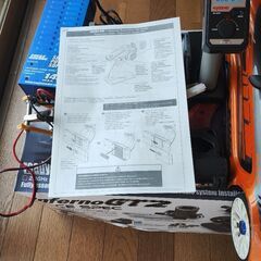 Inferno GT2 ＆ Inferno、各１機のシャーシとプロポのセットの画像