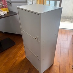 収納ボックスの画像