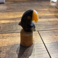 オウム　石の画像