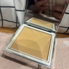 ✨BURBERRY プレスパウダー✨の画像