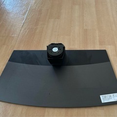 シャープ 55インチ用 黒い湾曲テレビスタンドの画像
