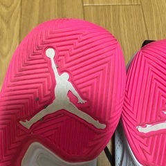 箱有り【NIKE】エアジョーダン　バスケットシューズ ホワイト/ピンクの画像