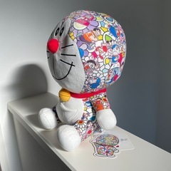 UNIQLO限定　ドラえもん×村上隆　コラボ　ぬいぐるみの画像