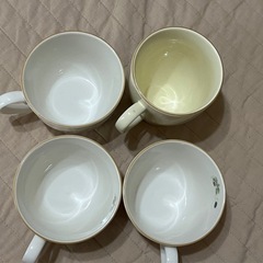 ピーターラビット食器セットの画像