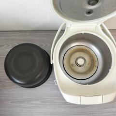 25*80211 TIGER マイコン炊飯ジャー 3合炊き JAI-R551Wの画像