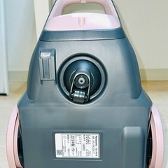 ★超美品!★強力540w!安心のPanasonic紙パック式掃除機の画像