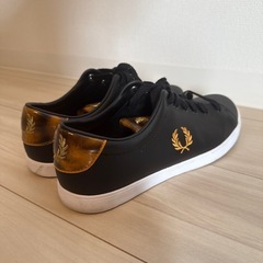 FRED PERRY 女性向けの画像