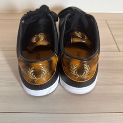 FRED PERRY 女性向けの画像