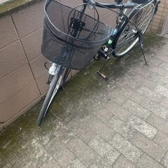 リサイクルショップどりーむ荒田店　No455 自転車　シティサイクル　２６インチ　ギア６段変速　LEDライト付き　荷台付きの画像