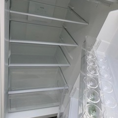 送料・設置込み可　冷蔵庫　236L ヤマダ電機　2022年【分解クリーニング済み】の画像