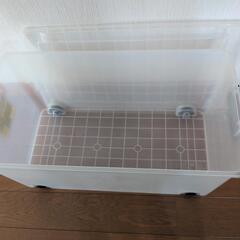 キャスター付きコンテナボックス1個1000円〜の画像