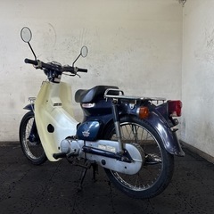HONDA ホンダ スーパーカブ AA01 低燃費の4サイクル原付バイク MT車 通勤通学配達にオススメ 福岡市内発 全国どこでも陸送可能の画像