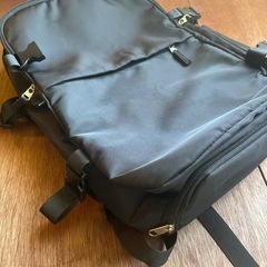 多機能ナイロンリュック 31L 黒の画像