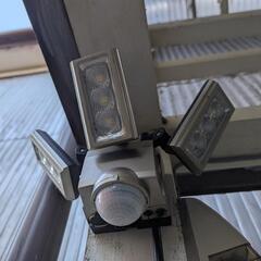 中古LEDセンサーライト 36000ルーメン相当の画像