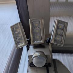 中古LEDセンサーライト 36000ルーメン相当の画像