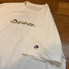 【phiten ホワイトTシャツ】の画像