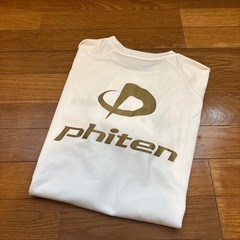 【phiten ホワイトTシャツ】の画像