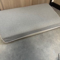 ニトリ横向き寝も仰向け寝もラクな低反発まくら(ナチュラルフィットプレミアムP2304)  商品コード   の画像