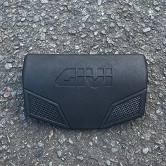 GIVI バックレスト リアボックス トップケース ツーリング タンデム キャンプ 二人乗り アウトドアの画像