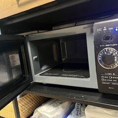 引き取りにこれる方（期間指定　9月22日～9月26日の間）単身向け電子レンジ　RE-T171（SHARP） の画像