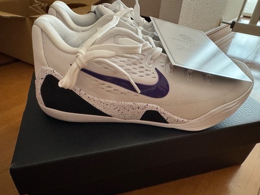 Kobe 9 ナイキ　コビー　９　ロー　EM