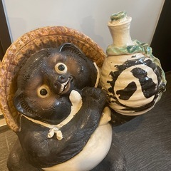 たぬき　置物　陶器の画像