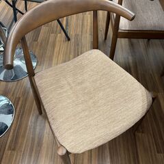 【ジモティー割引あり】【ジャングルジャングル守口店】ダイニングセットの画像