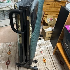 折りたたみシングルベッド　あげますの画像
