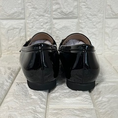 新品未使用❤️ロペピクニック
×HARUTA エナメル ビット付ローファー 23.5 黒の画像