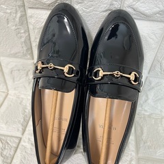 新品未使用❤️ロペピクニック
×HARUTA エナメル ビット付ローファー 23.5 黒の画像
