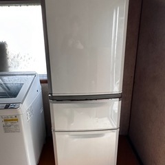 MR-C34A-W三菱　冷蔵庫　3段　の画像