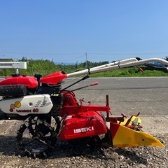 イセキ　管理機　正転逆転 耕運機 約6馬力 作業幅約320mm SX-60 ランドミニ60　跳ね上げ 中耕 ハン ドル回転 畝立て 土あげ 土寄せ 家庭菜園 畑 野菜 ネギ 農機具 程度良好 培土器 簡易始動動画ありの画像