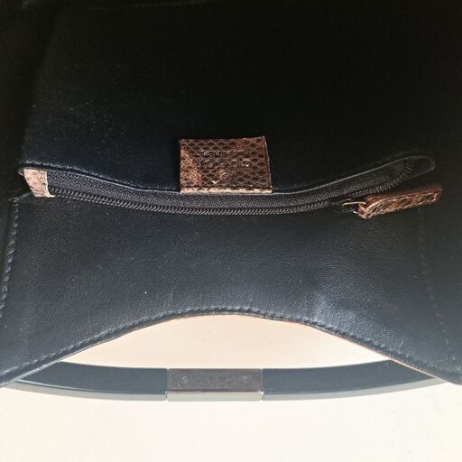 グッチ パイソンレザーハンドバッグ リングハンドル 巾着 ブラック 美品GUCCI巾着型リングハンドルバッグパイソン柄ショルダー