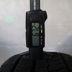BRIDGESTONE VRX2 175/65R15 22年製スタッドレスの画像