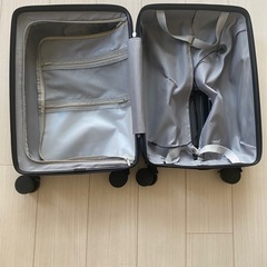 キャリーバッグの画像