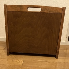カリモク  マガジンラックの画像
