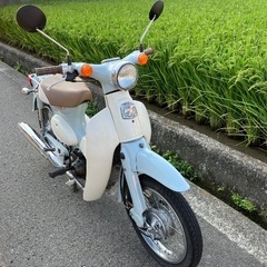 ☆ 即乗り　美車　ホンダ　リトルカブ　ＰＧＭーFI    セル付き　４速　プコブルー　走行 10408Ｋ  キック　セル1 回始動　女性１オーナー　登録できますの画像