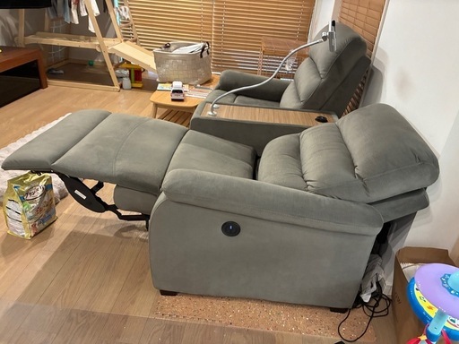 美品！ニトリ電動リクライニングソファ