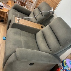 美品！ニトリ電動リクライニングソファの画像