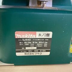 古いタイプの電動糸ノコギリの画像
